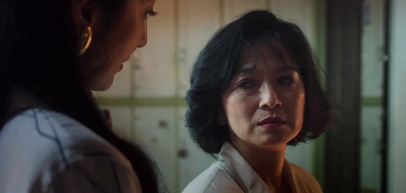 Netflix《华灯初上2》苏庆仪「一生悲剧」都源自妈妈！「我不会活得像你这样」最後却复制了妈妈命运