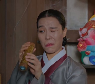 《哲仁王后》爆笑表情包集合5：崔尚宫「绝望社畜」系列